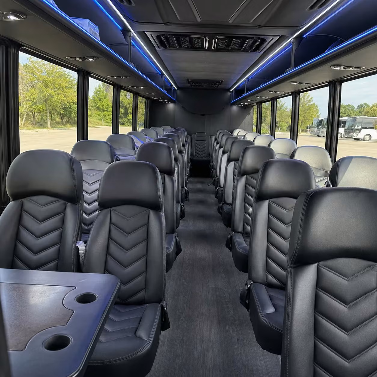 dubuque 20 passenger minibus rental