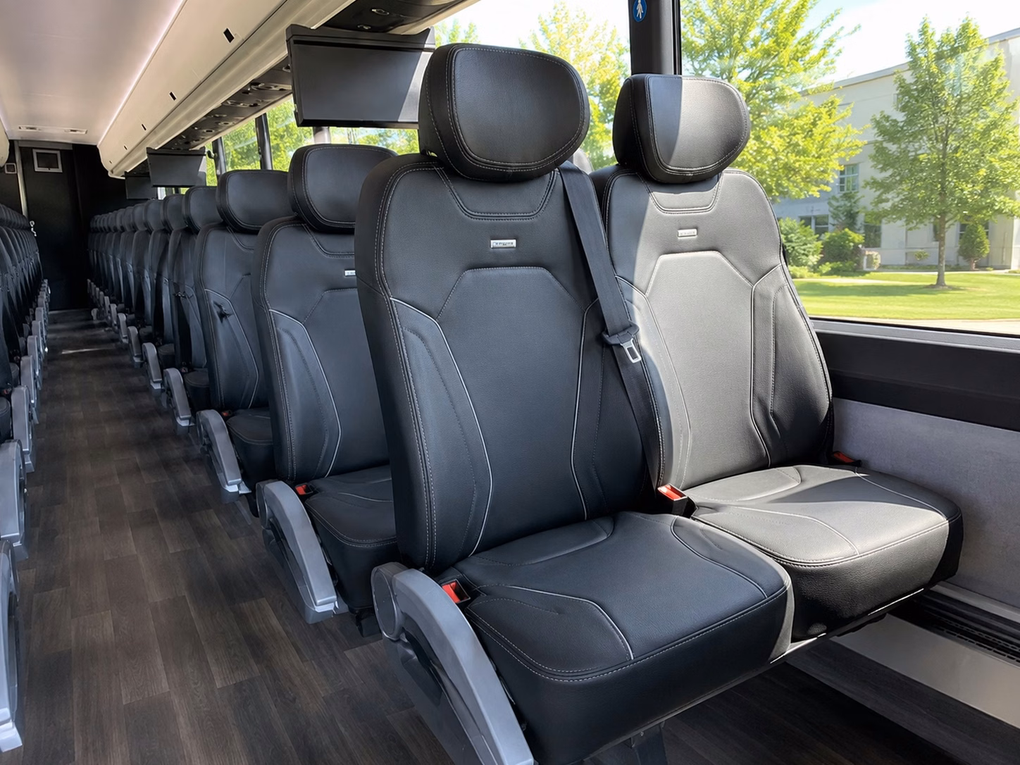 dubuque corporate transportation
