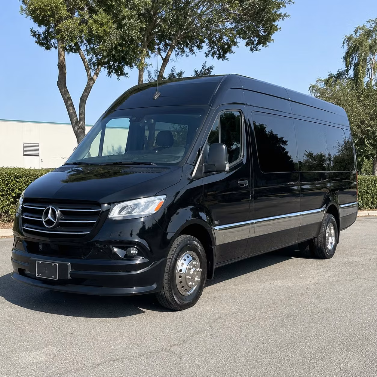 dubuque sprinter limo rental