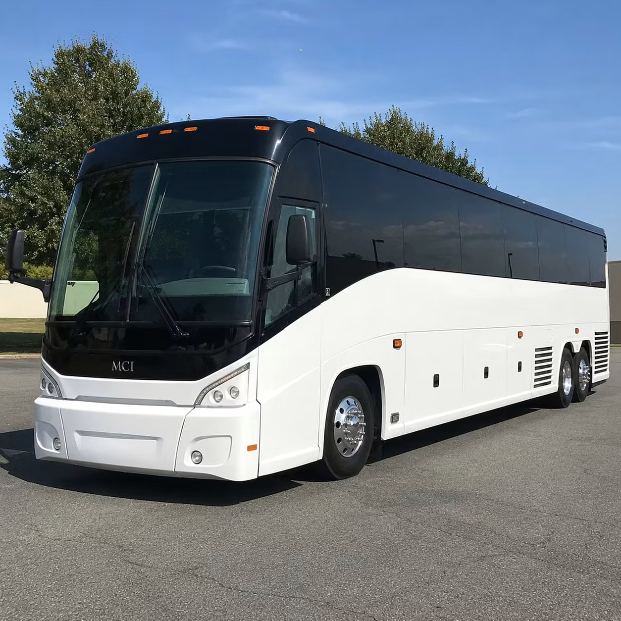 finding group transportation for long distance corporate and convention travel from dubuque