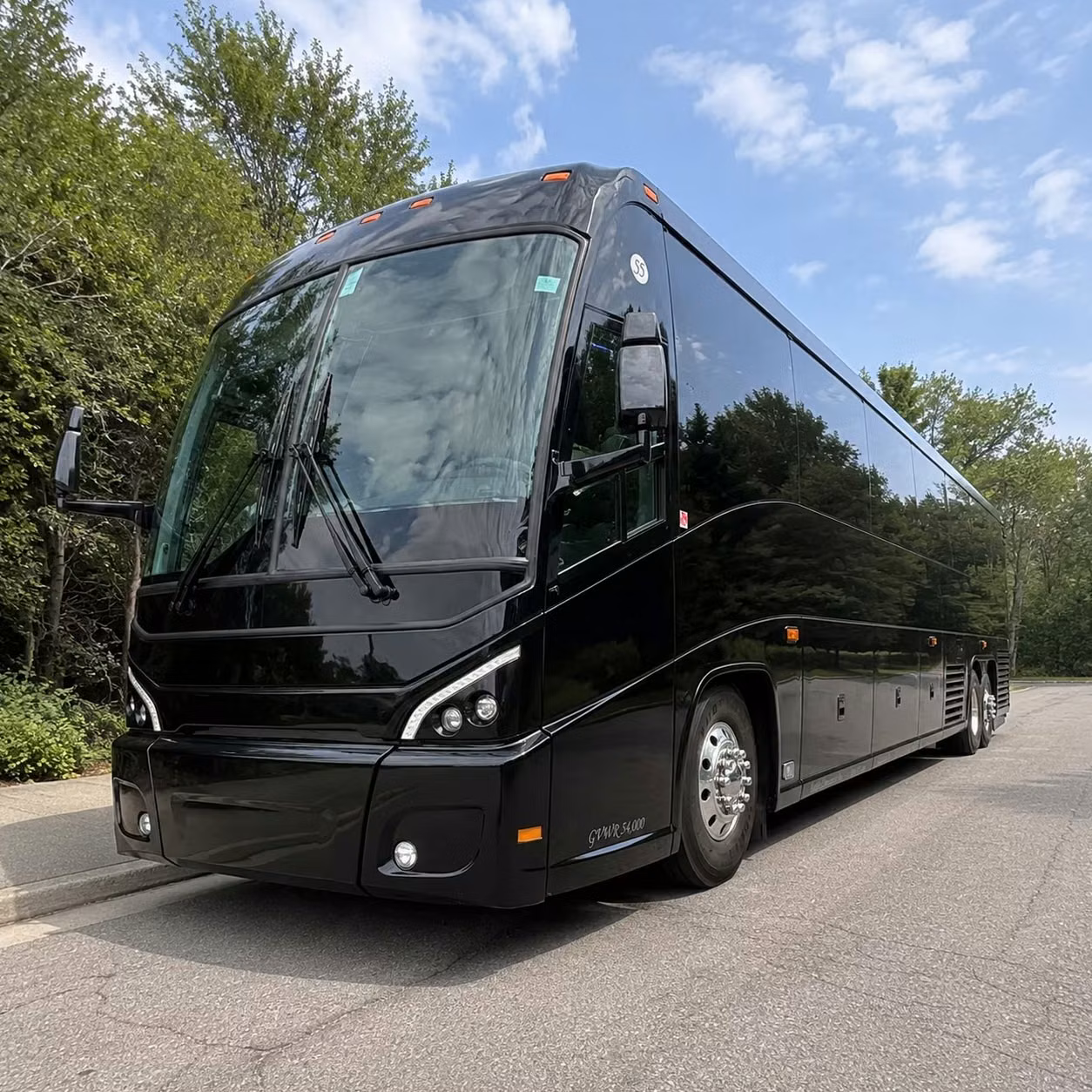 from dubuque to chicago group bus rentals for the most popular long distance route in the region