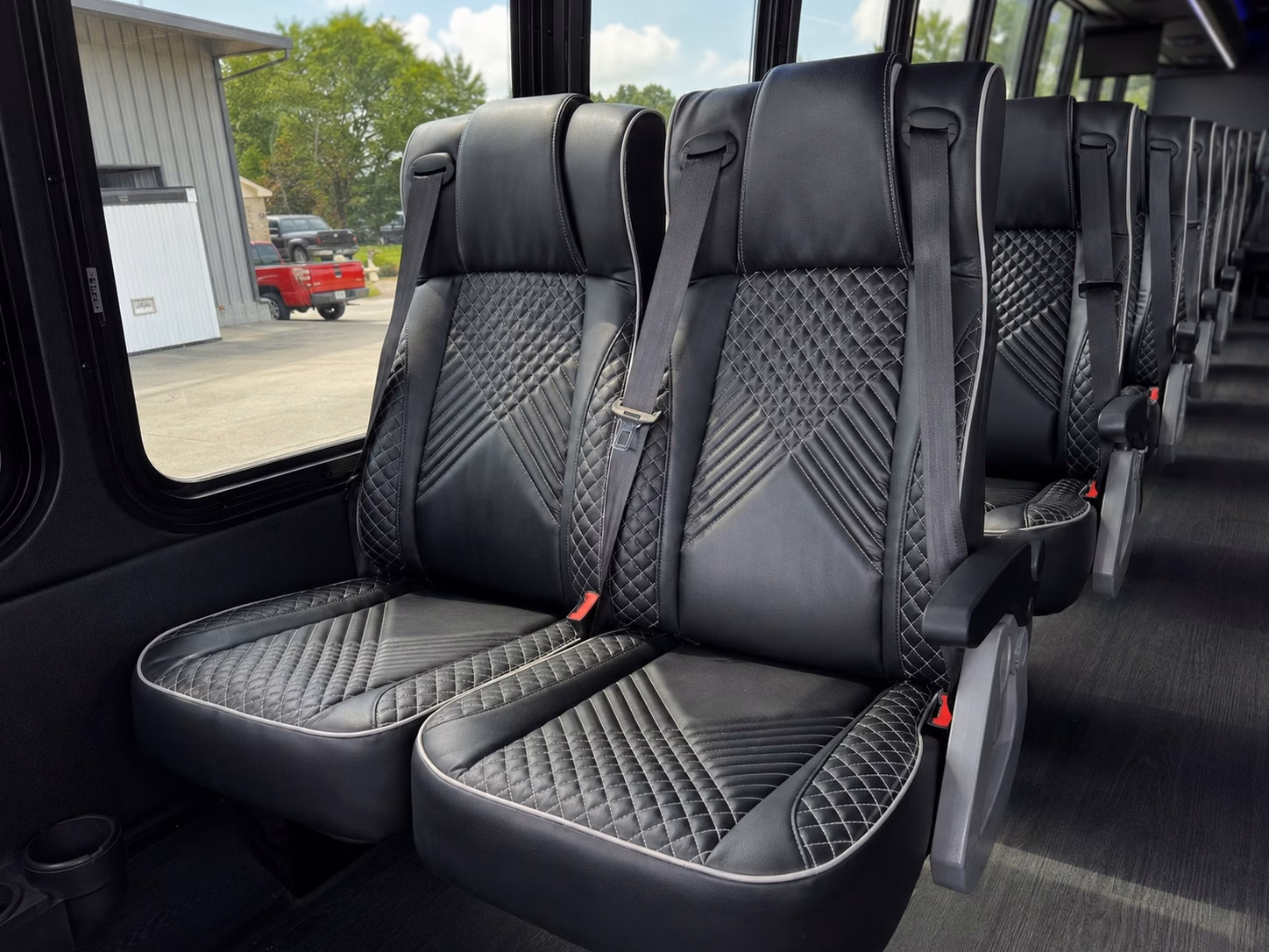 recurring sports team and fan club shuttle services in the dubuque area