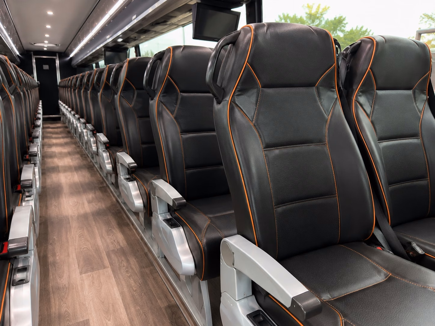 wedding shuttle services bus rentals in dubuque